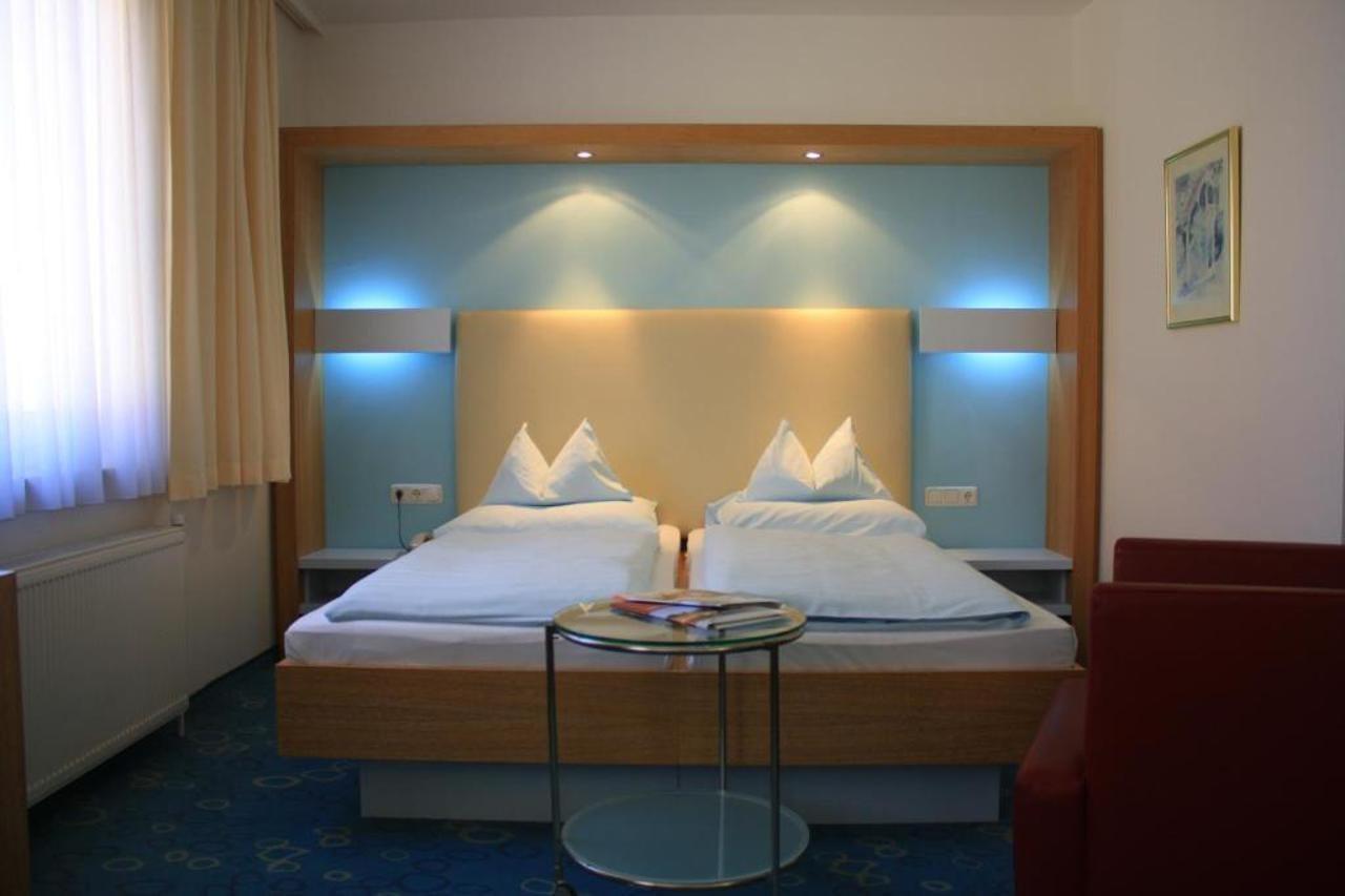 Dom Hotel Linz Ngoại thất bức ảnh