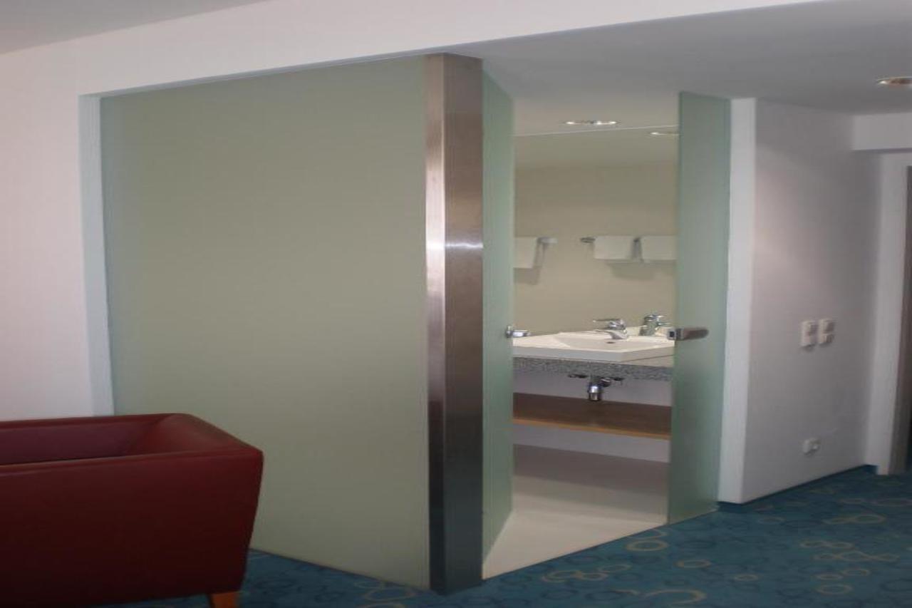 Dom Hotel Linz Ngoại thất bức ảnh