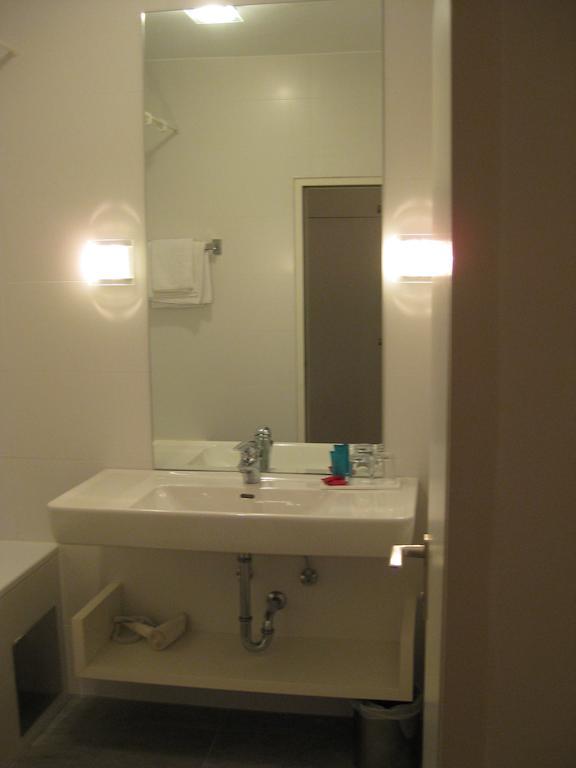 Dom Hotel Linz Ngoại thất bức ảnh
