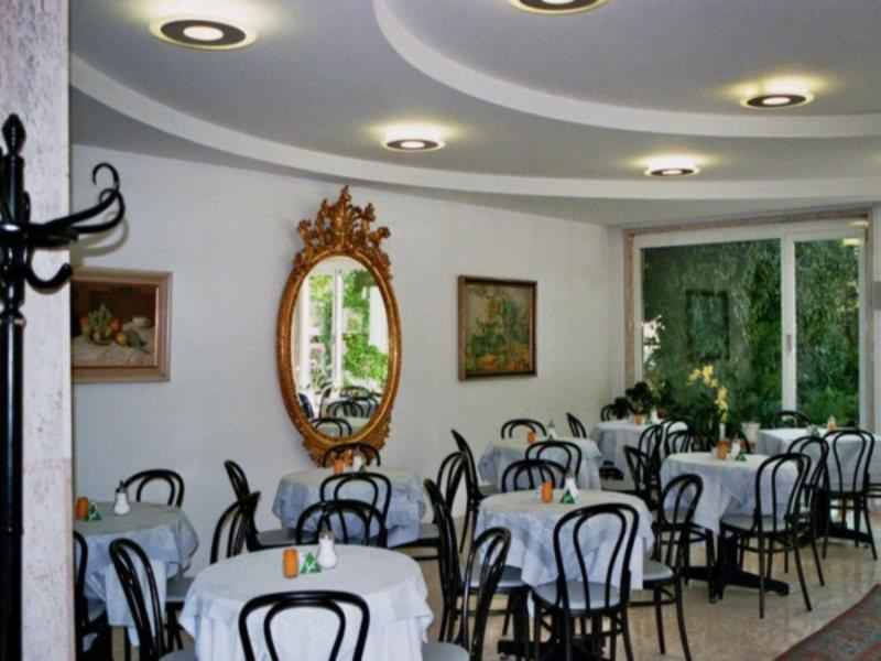 Dom Hotel Linz Ngoại thất bức ảnh