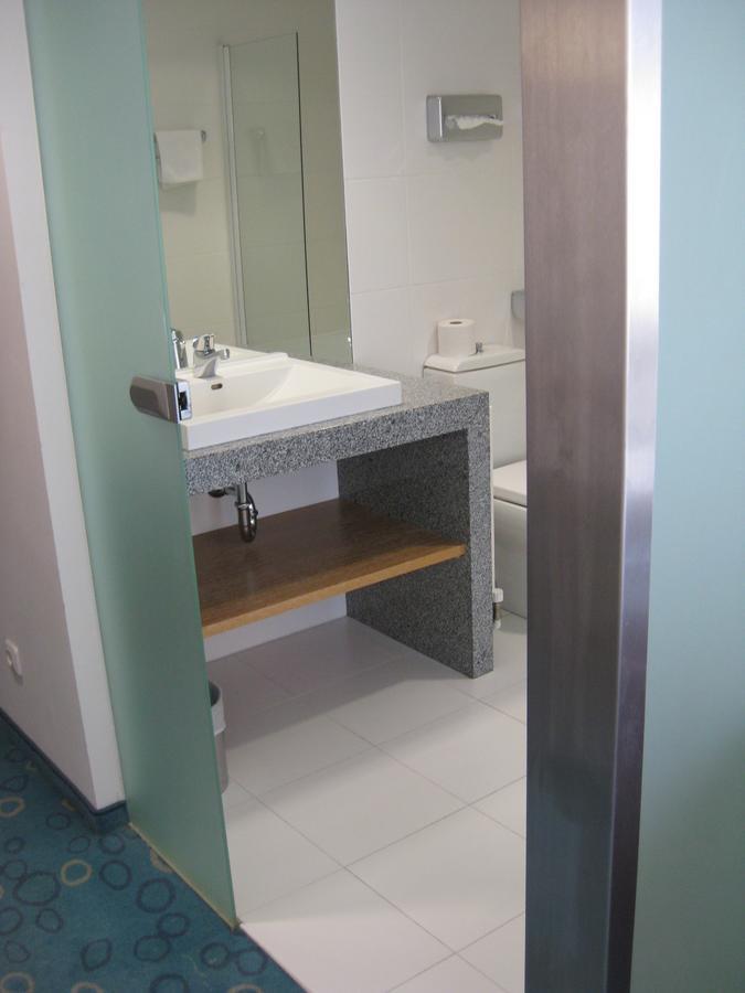 Dom Hotel Linz Ngoại thất bức ảnh
