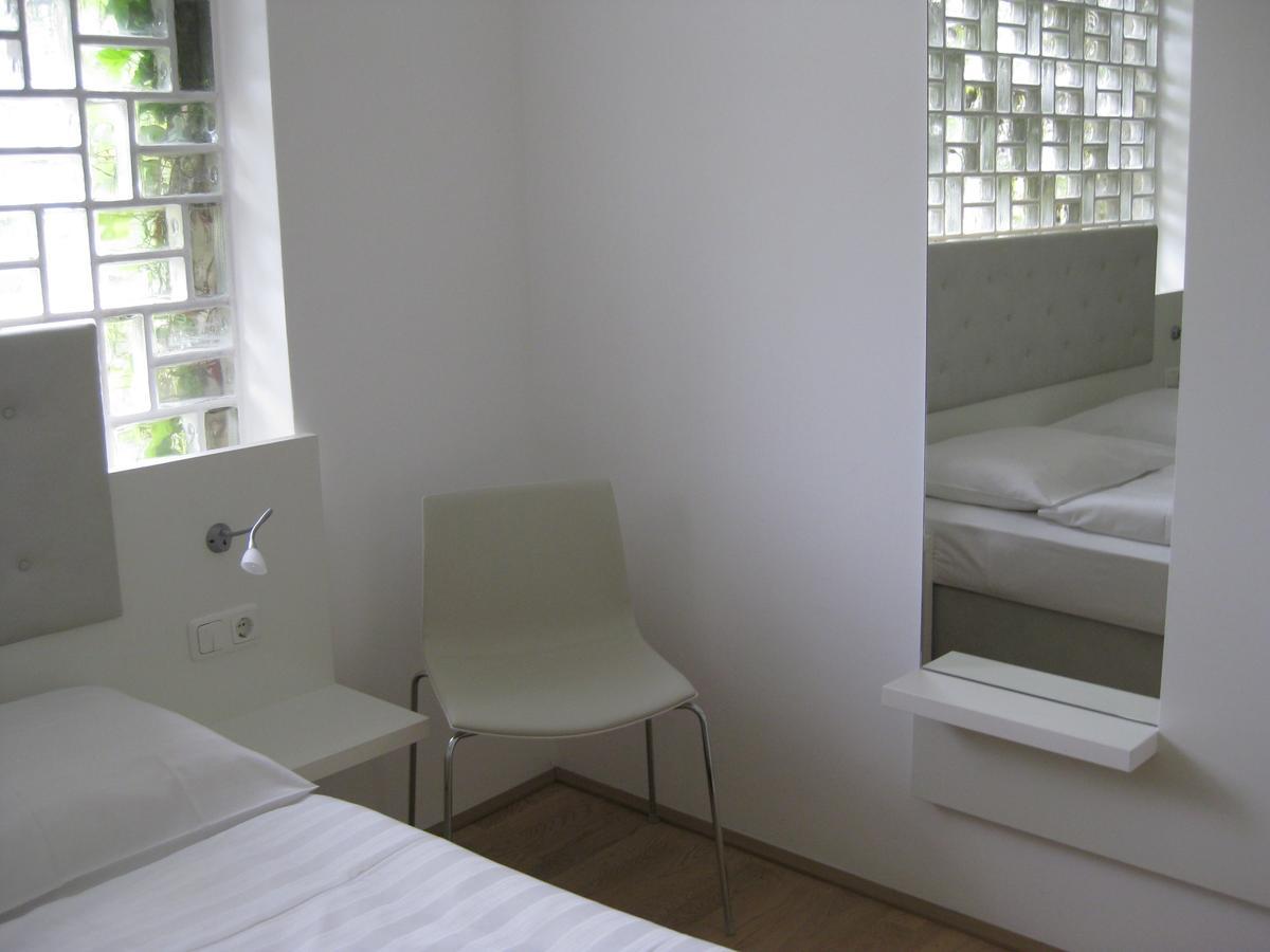 Dom Hotel Linz Ngoại thất bức ảnh