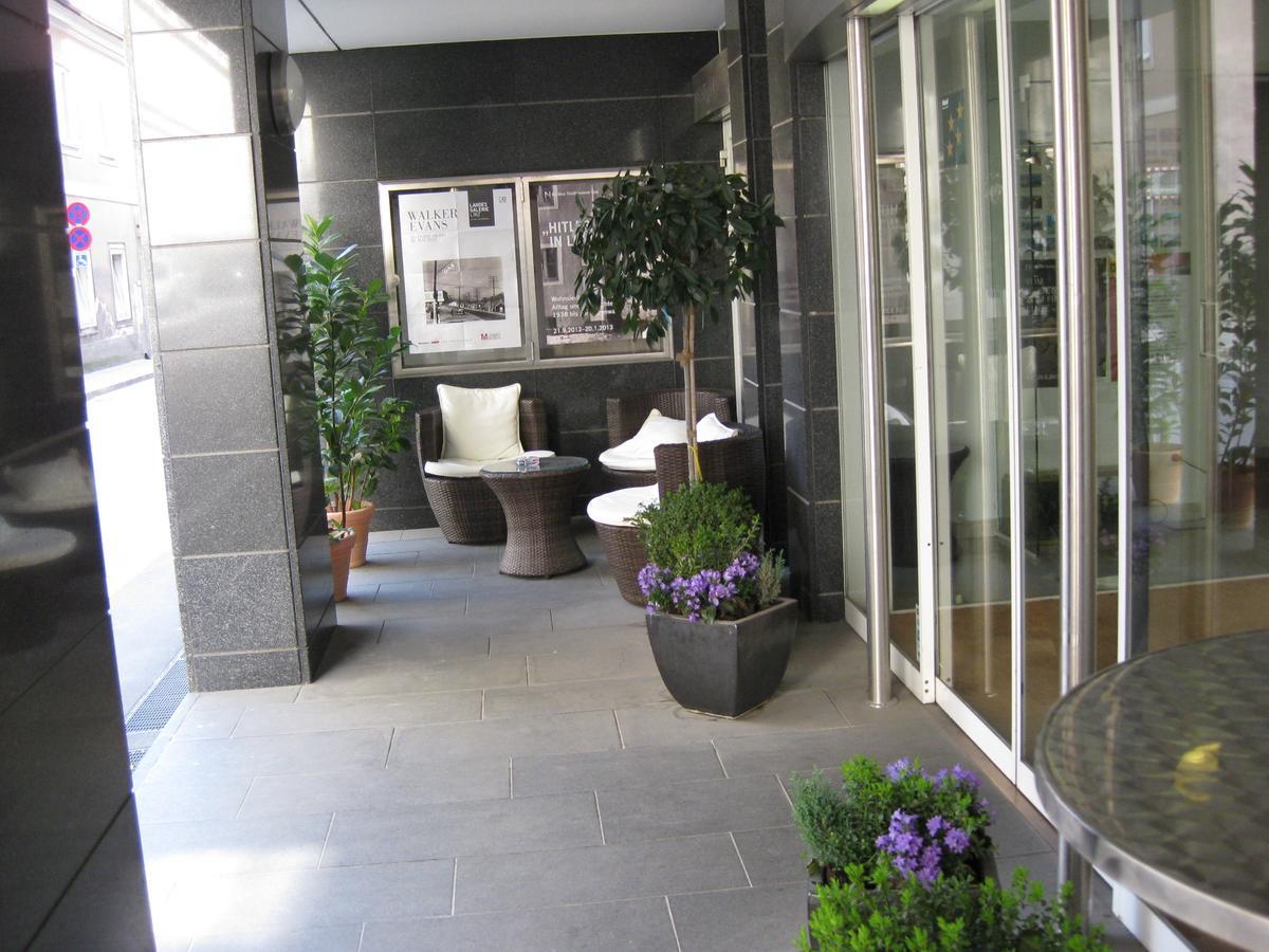 Dom Hotel Linz Ngoại thất bức ảnh
