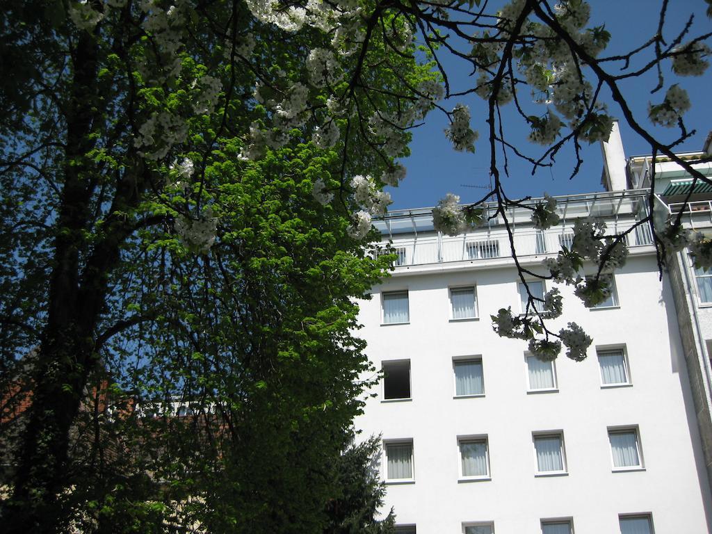 Dom Hotel Linz Ngoại thất bức ảnh